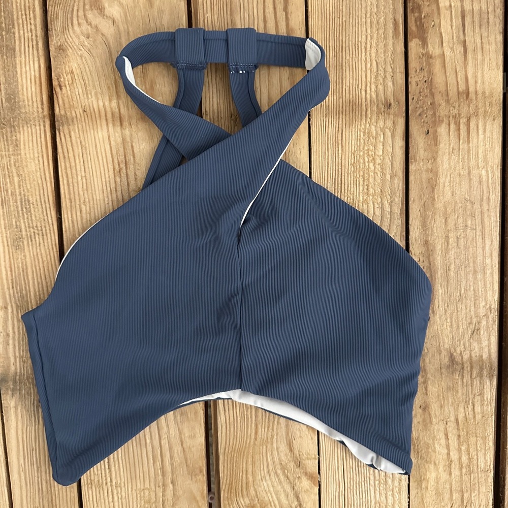 Honeycut Slate Blue Ribbed Cross Front‎ Halter Dance Crop Top Small Athletic